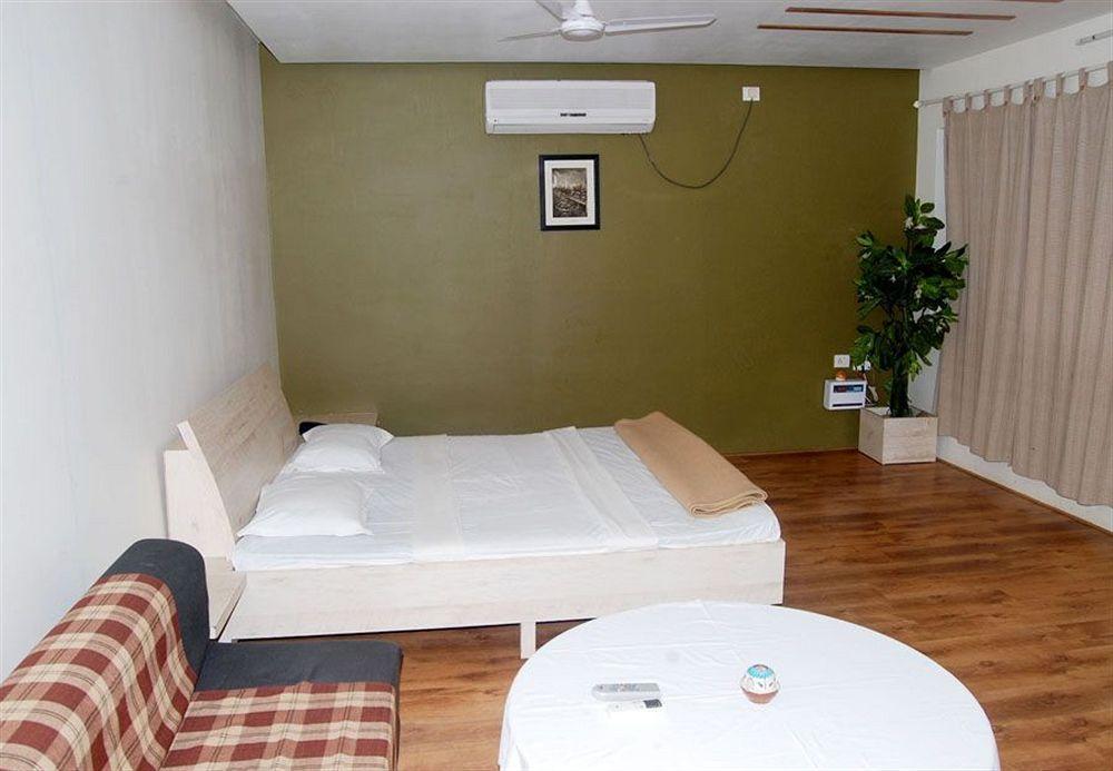 Sai Priya Beach Resort 维沙卡帕特南 外观 照片